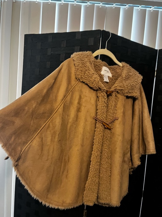 Oster Jackets & Blazers - Faux Shearling Toggle Cape Jacket in Camel